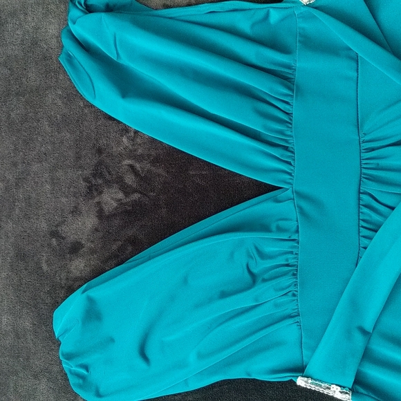 Deep V Teal Sequined Flowy Stretch Dress - Picture 10 of 13